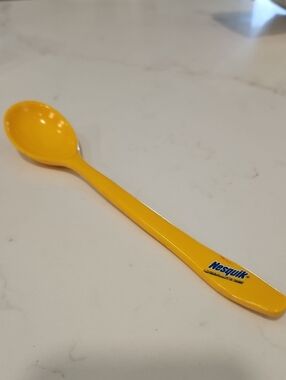 Nesquik Yellow Plastic Scoop / Stirring Spoon Collectible Long Handle